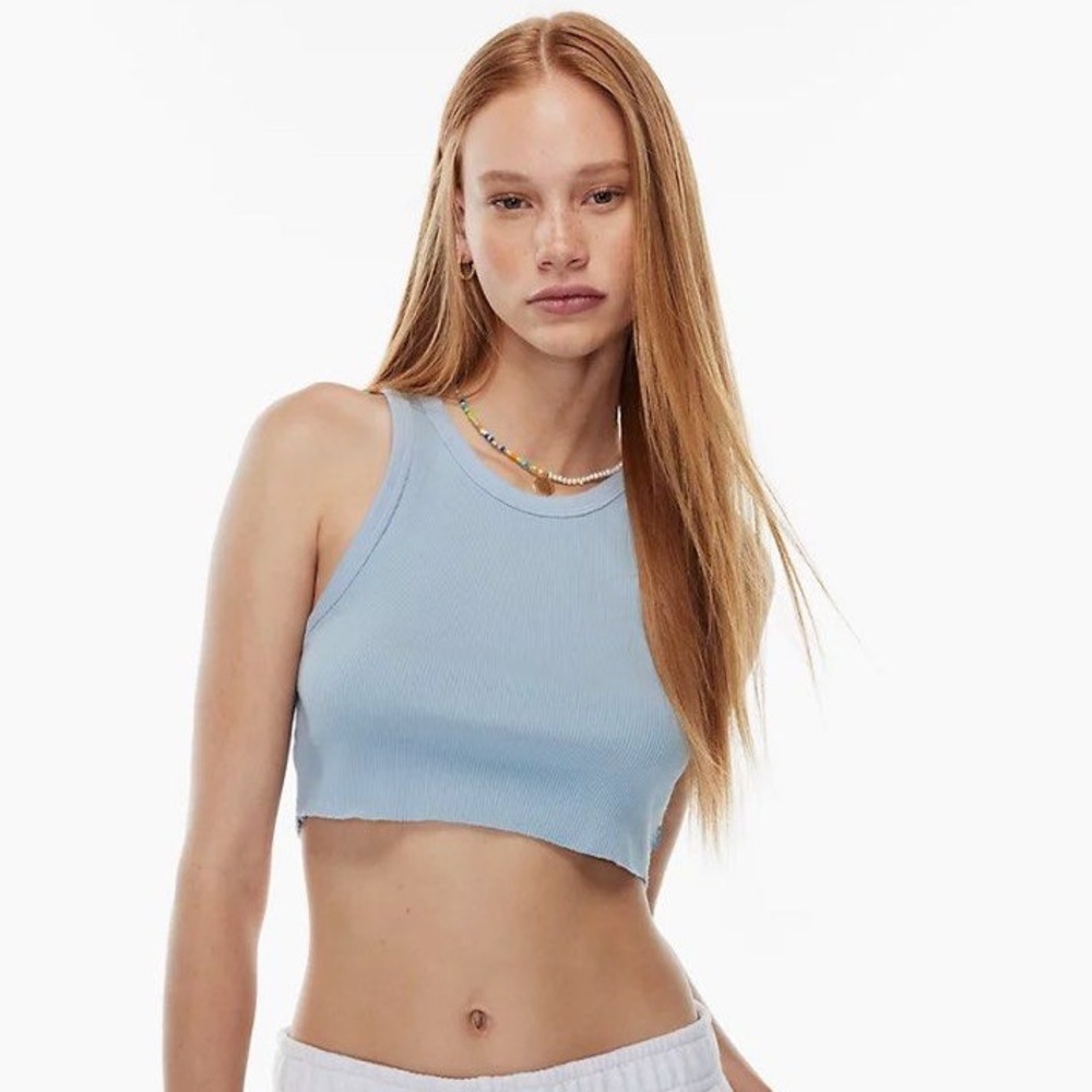 Aritzia TNA ribbed cropped racer tank